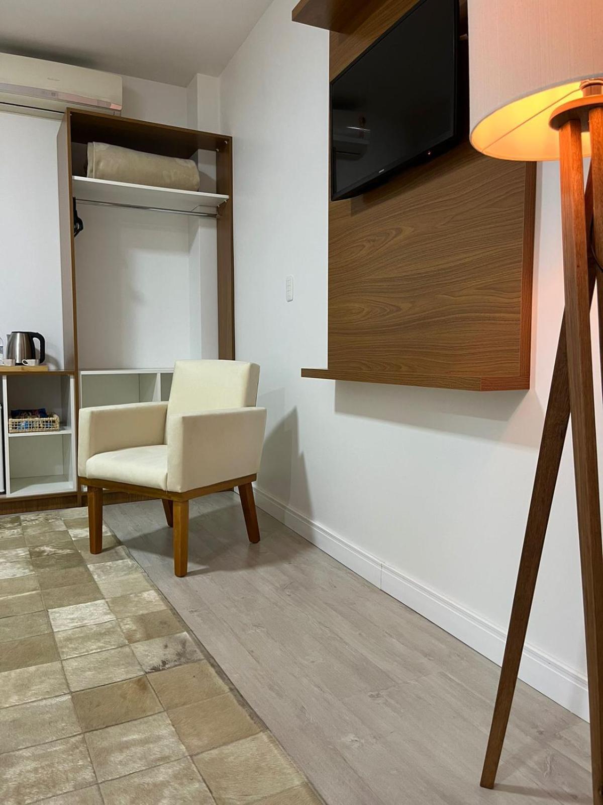 Zallon Hotel Executivo Lajeado  Bagian luar foto