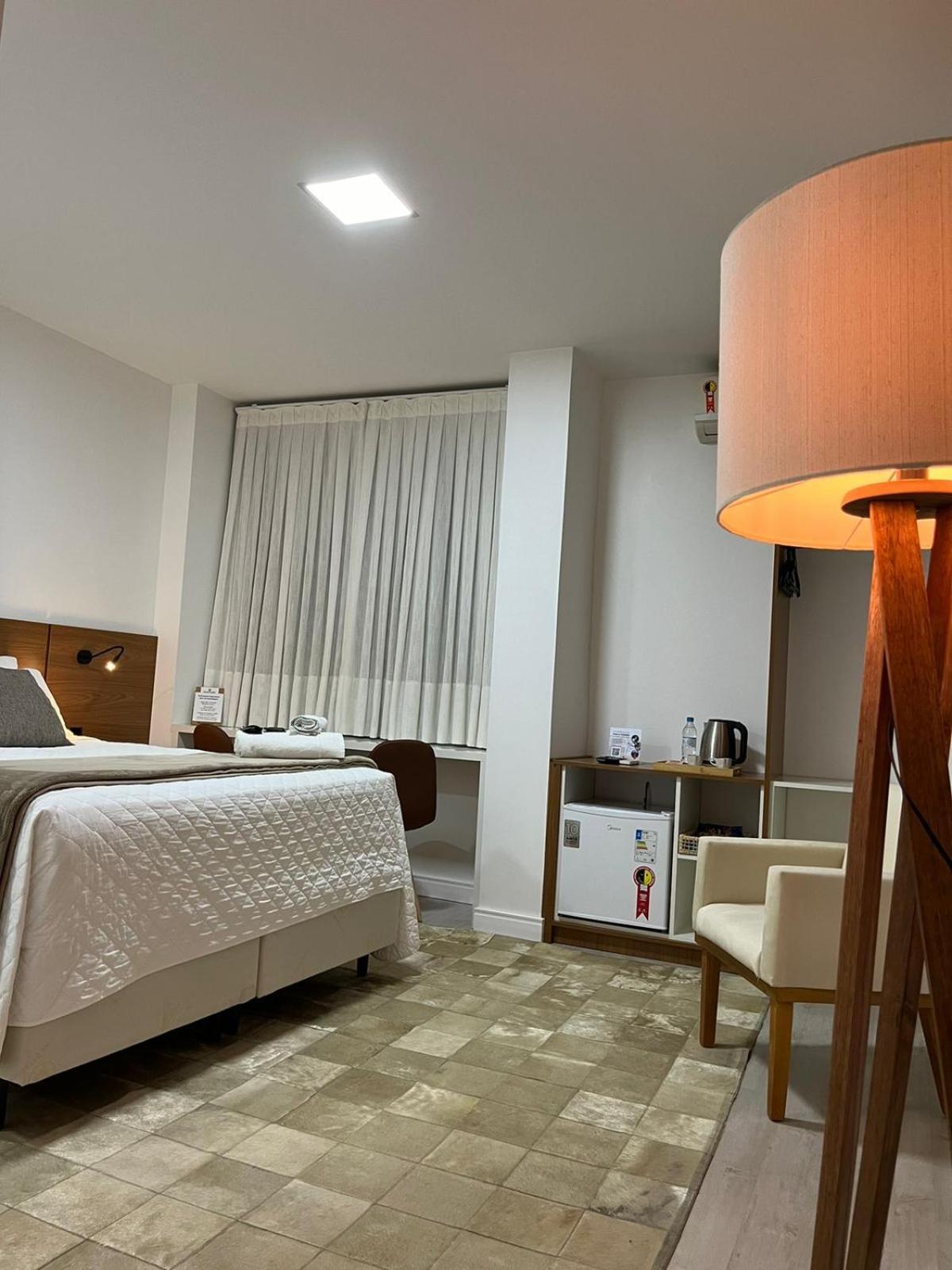 Zallon Hotel Executivo Lajeado  Bagian luar foto